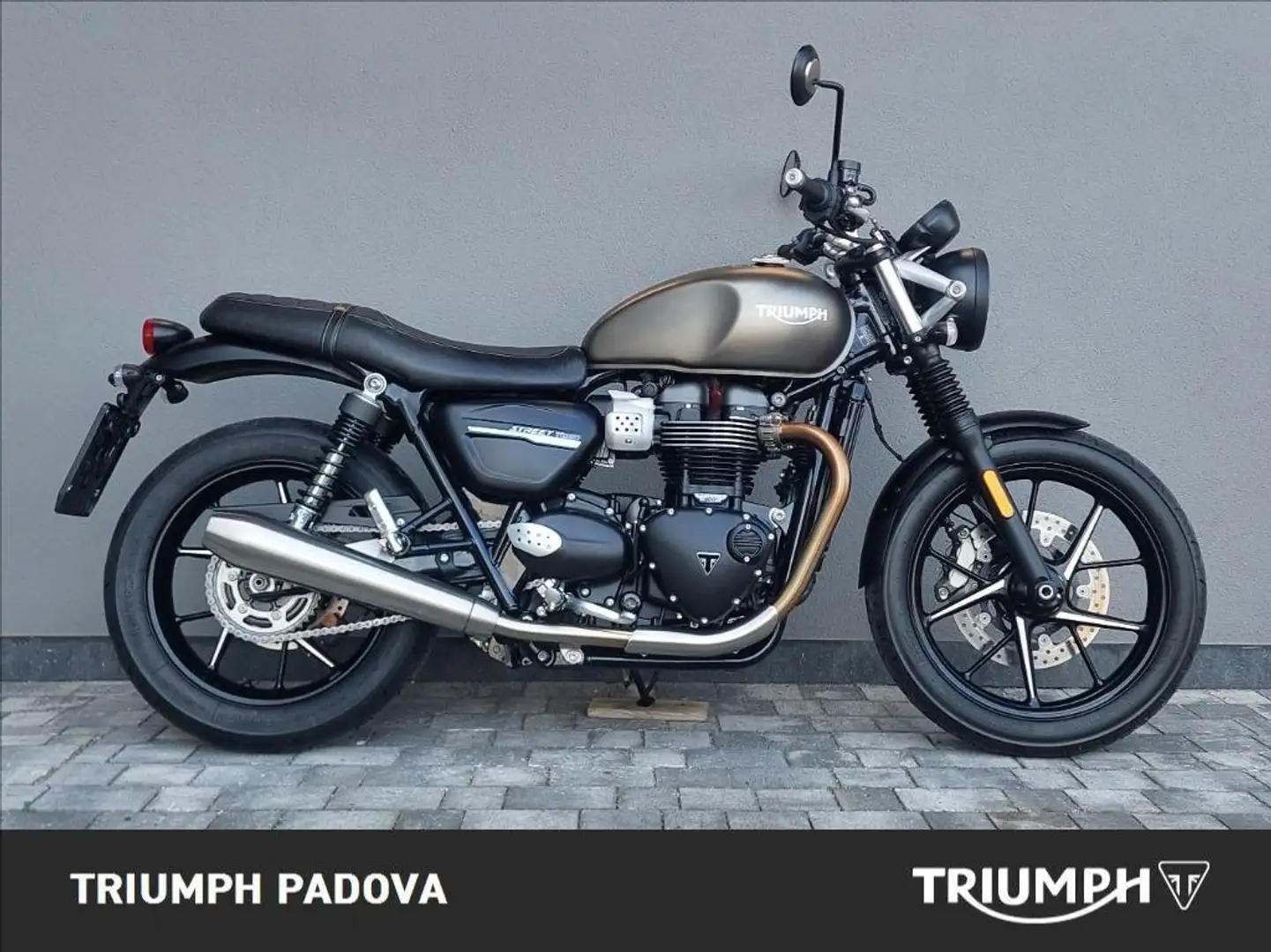 Triumph Street Twin Grigio - 1