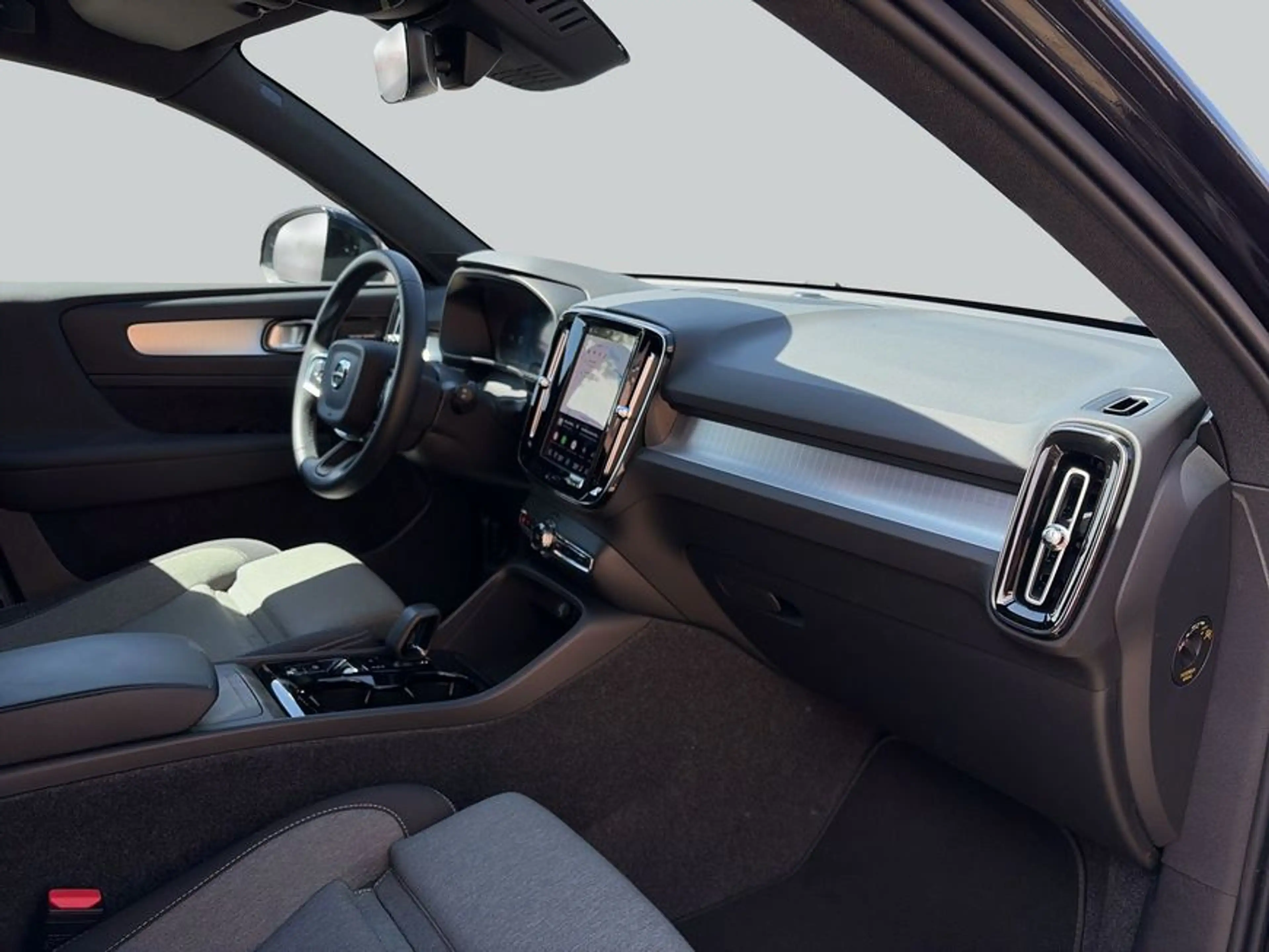 Volvo XC40 XC40 B3 B DKG Plus Black Edition — photo 15