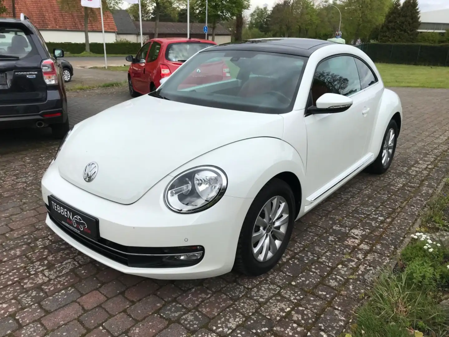 Volkswagen Beetle Lim. Design*Panorama/Schiebedach*Sitzhz* Weiß - 2