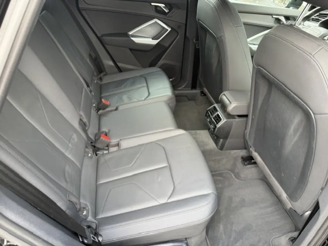 Audi Q3 35 TFSI S tronic Black Pack Leder Navi AppConnect AdapCruise Camera Led, миниатюра 10
