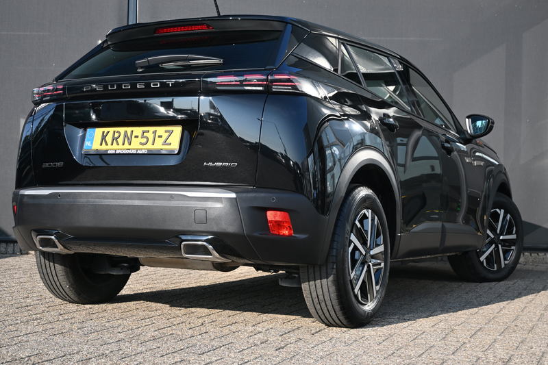 Peugeot 2008 1.2 Hybrid 145 Style | Navigatie by App | Parkeers — photo 2
