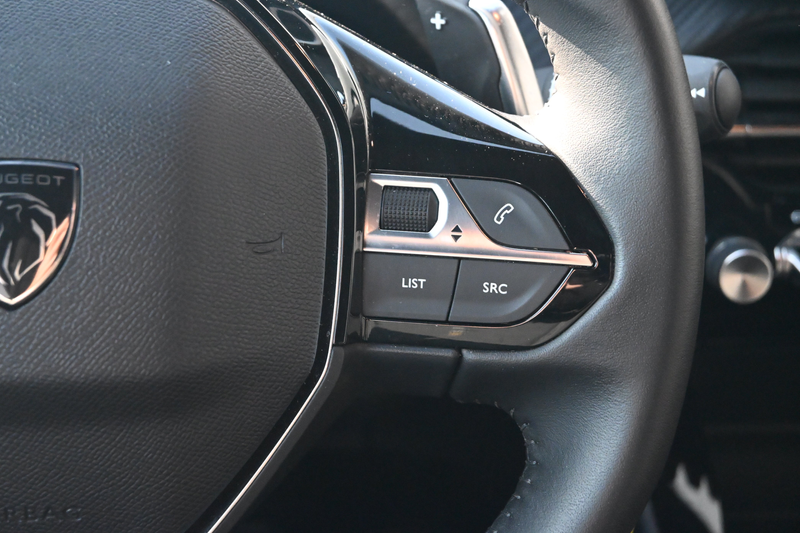 Peugeot 2008 1.2 Hybrid 145 Style | Navigatie by App | Parkeers — photo 13