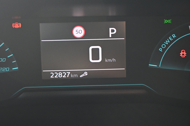 Peugeot 2008 1.2 Hybrid 145 Style | Navigatie by App | Parkeers — photo 15