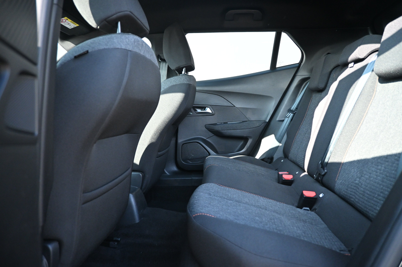 Peugeot 2008 1.2 Hybrid 145 Style | Navigatie by App | Parkeers — photo 8