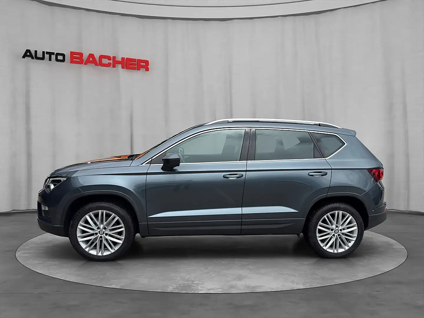 SEAT Ateca 1,4 Xcellence ACT TSI DSG Grau - 2