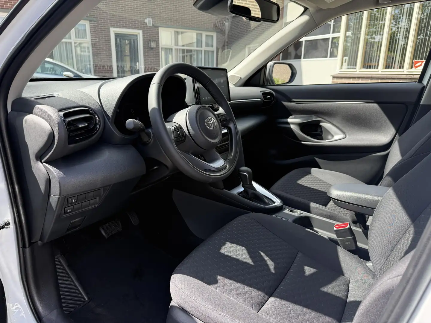 Toyota Yaris Cross 1.5 Hybrid Comfort Blanco - 2