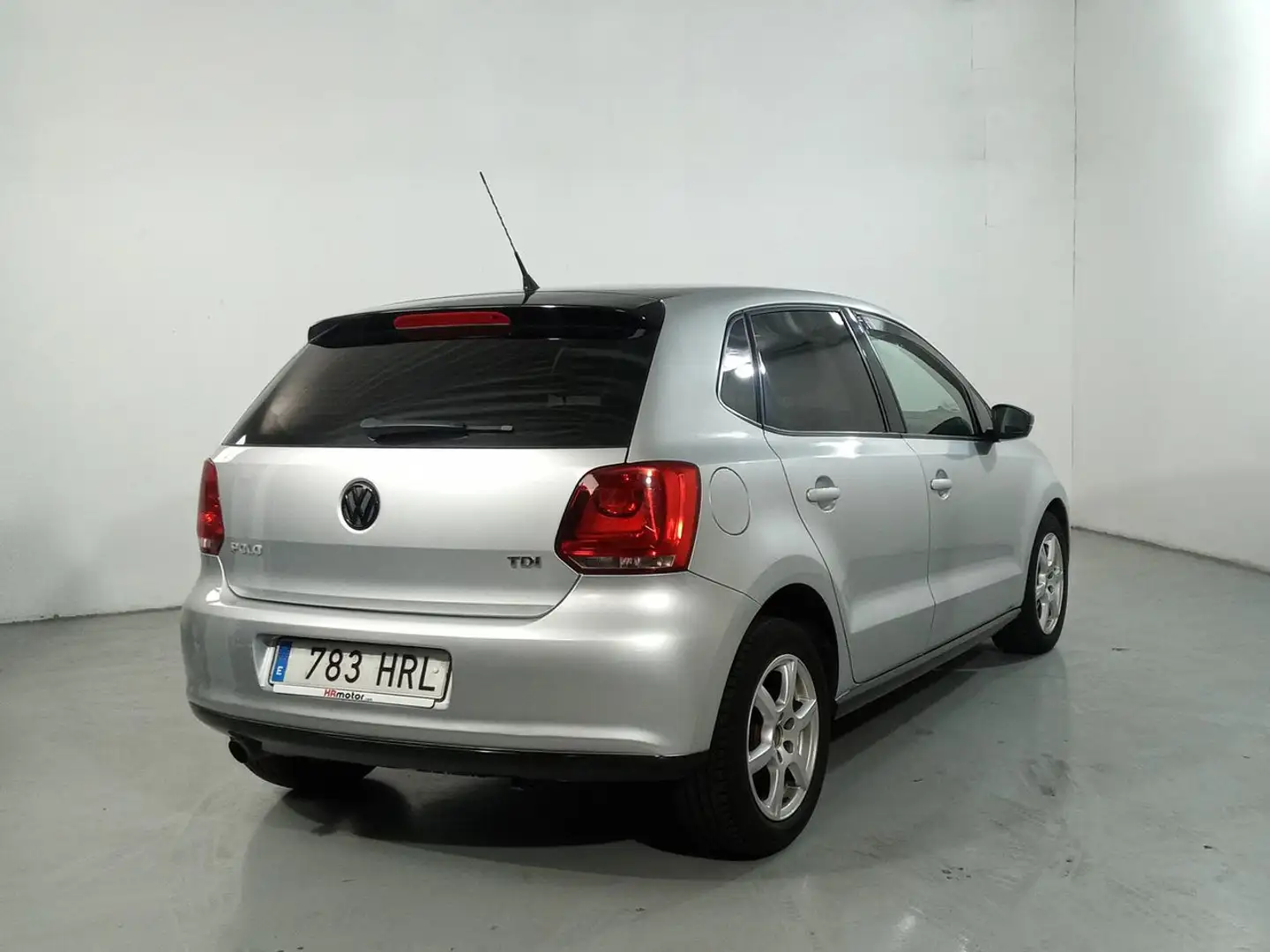 Volkswagen Polo Advance Gris - 2