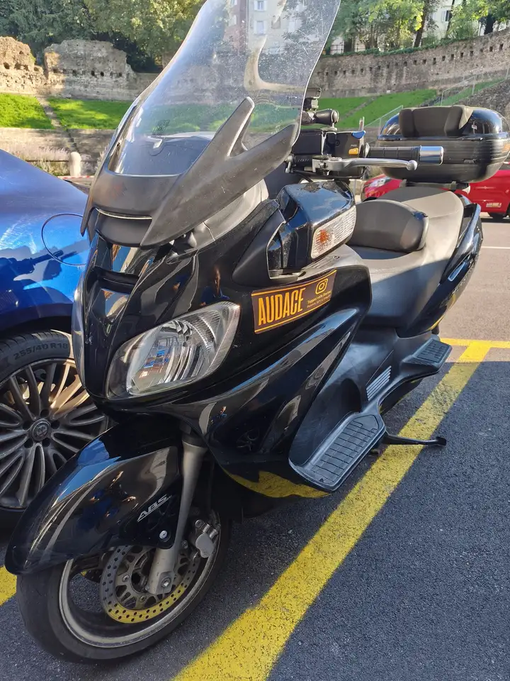 Suzuki Burgman 650