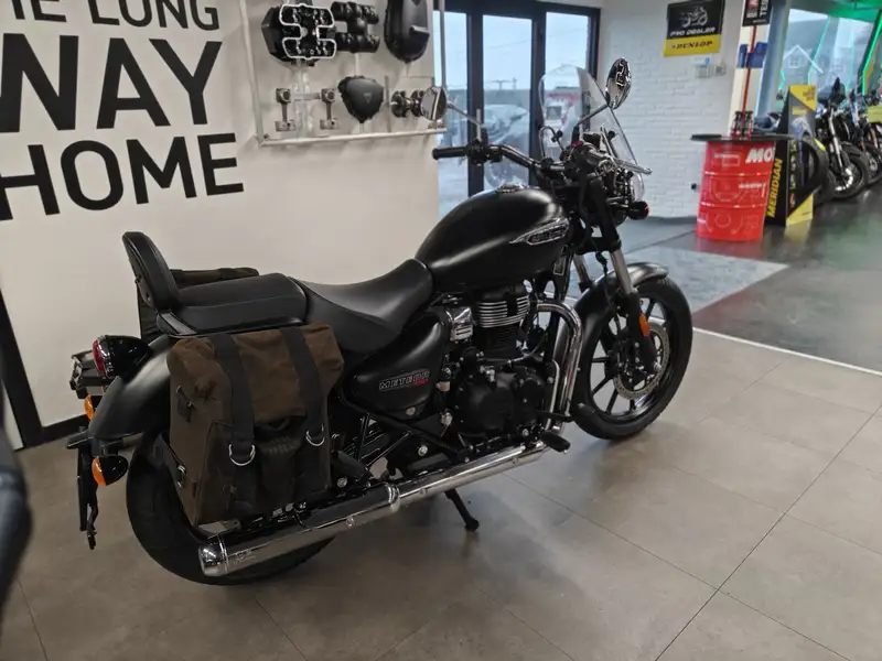 Royal Enfield Meteor 350 - foto 3