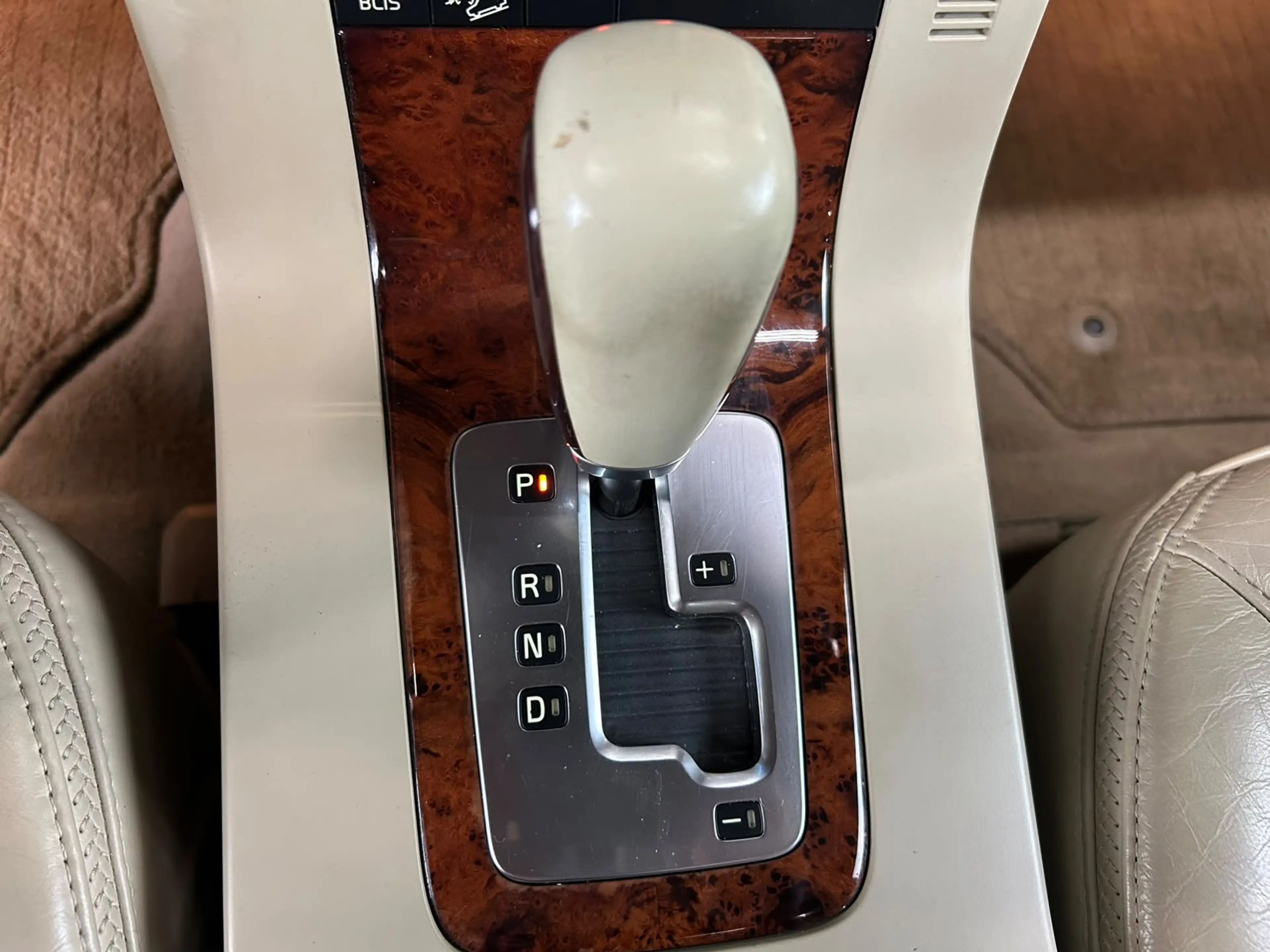 Volvo XC70 3.2 Summum + LEDER + STOELVERWARMING — photo 15