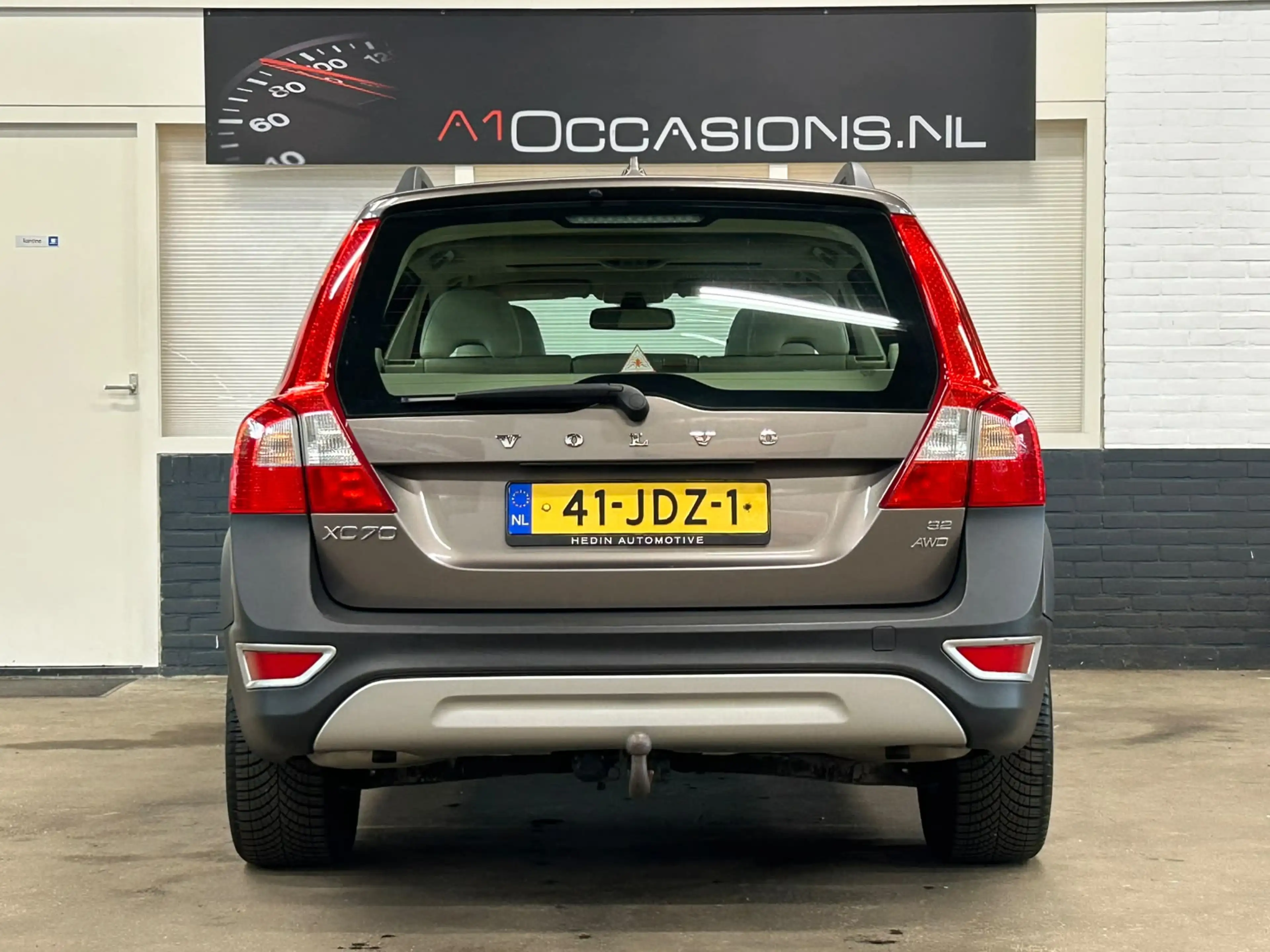 Volvo XC70 3.2 Summum + LEDER + STOELVERWARMING — photo 25