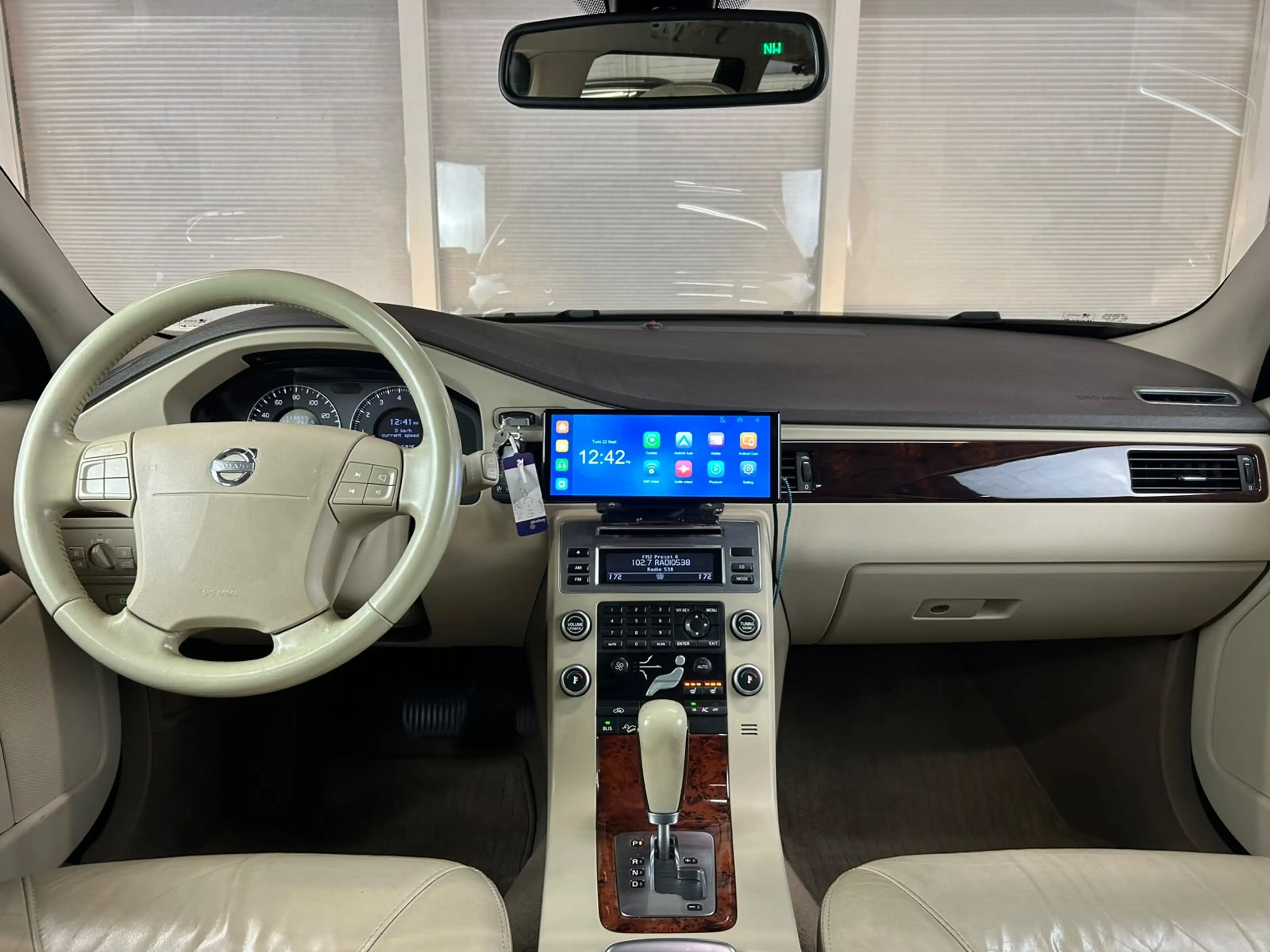 Volvo XC70 3.2 Summum + LEDER + STOELVERWARMING — photo 6