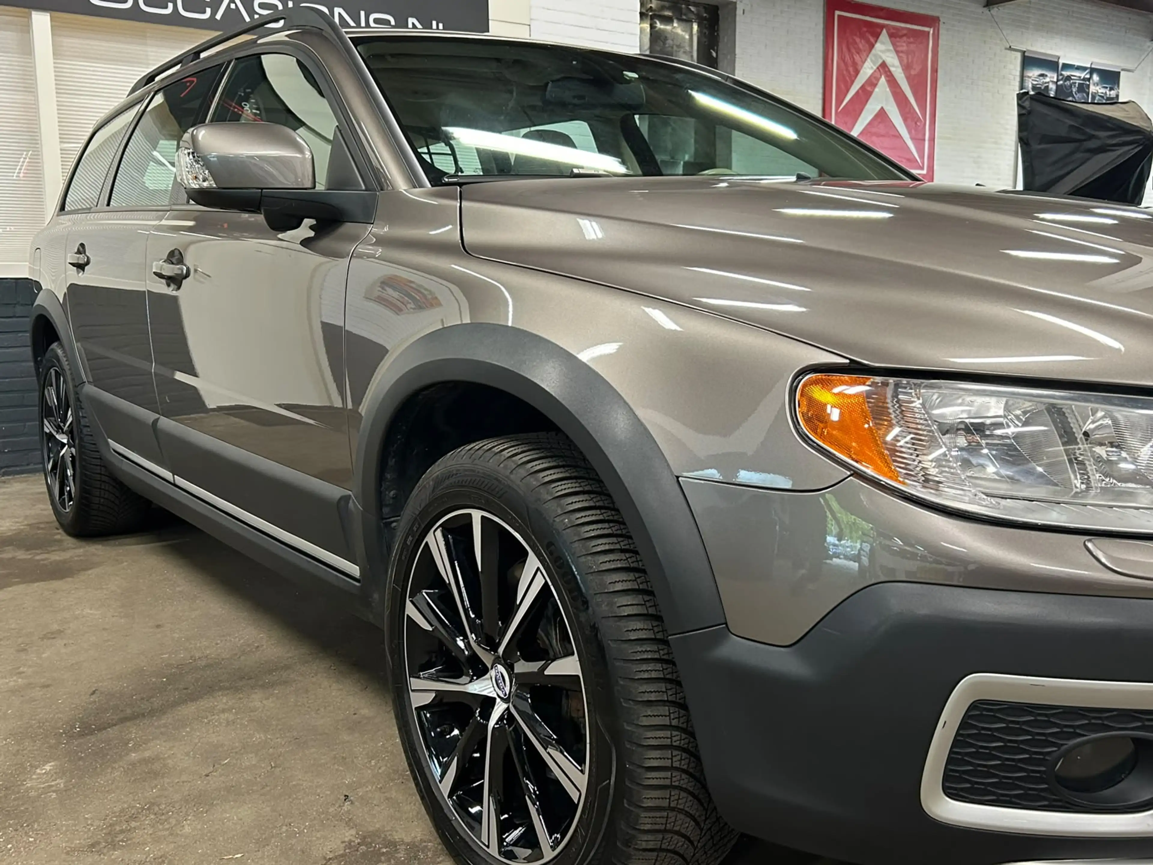 Volvo XC70 3.2 Summum + LEDER + STOELVERWARMING — photo 23