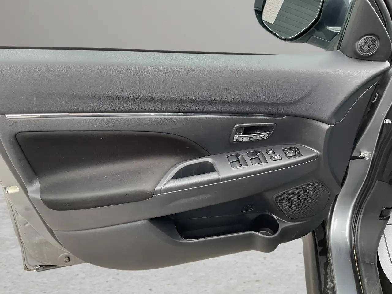 Mitsubishi RVR снимка Mitsubishi RVR