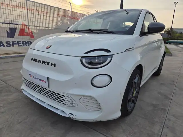 Abarth 500e 500e