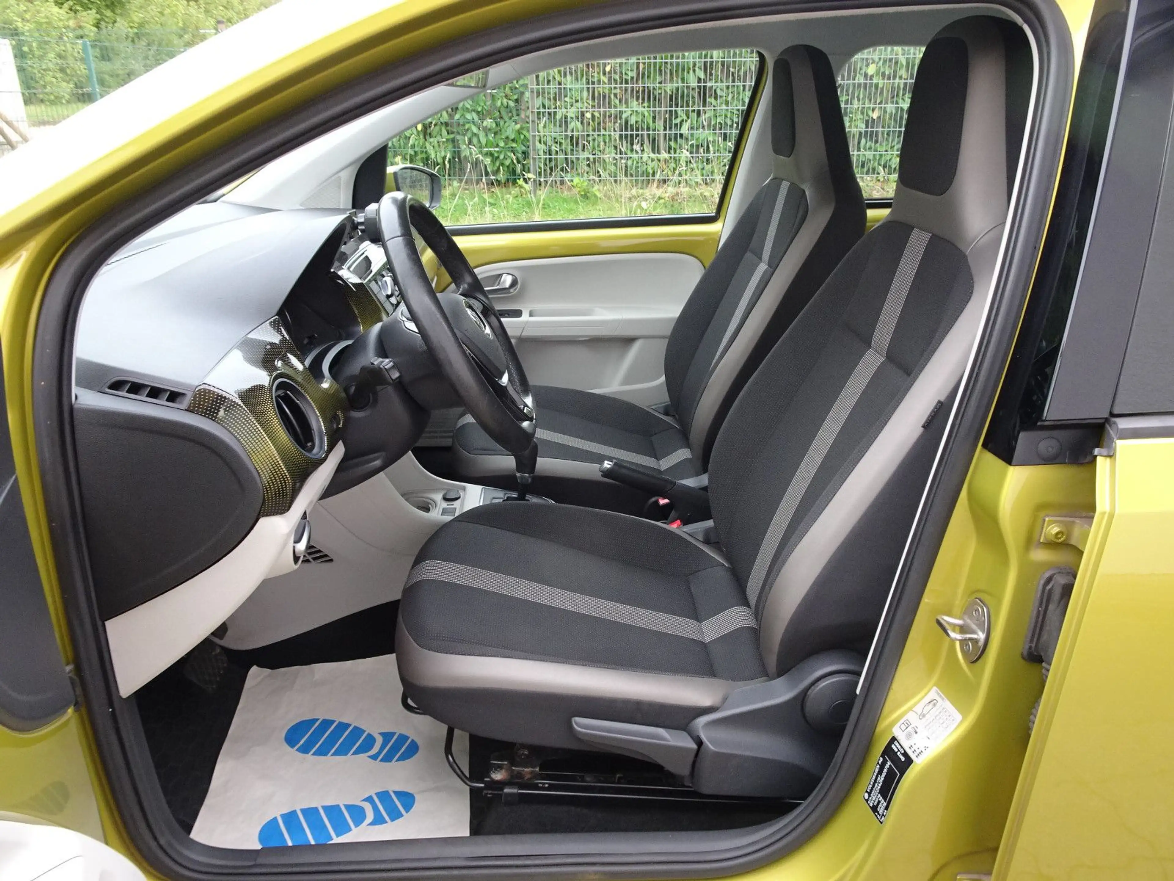 Volkswagen up! 1.0 55kW high up!  BMT/ Automatik/Start-Stop — photo 10