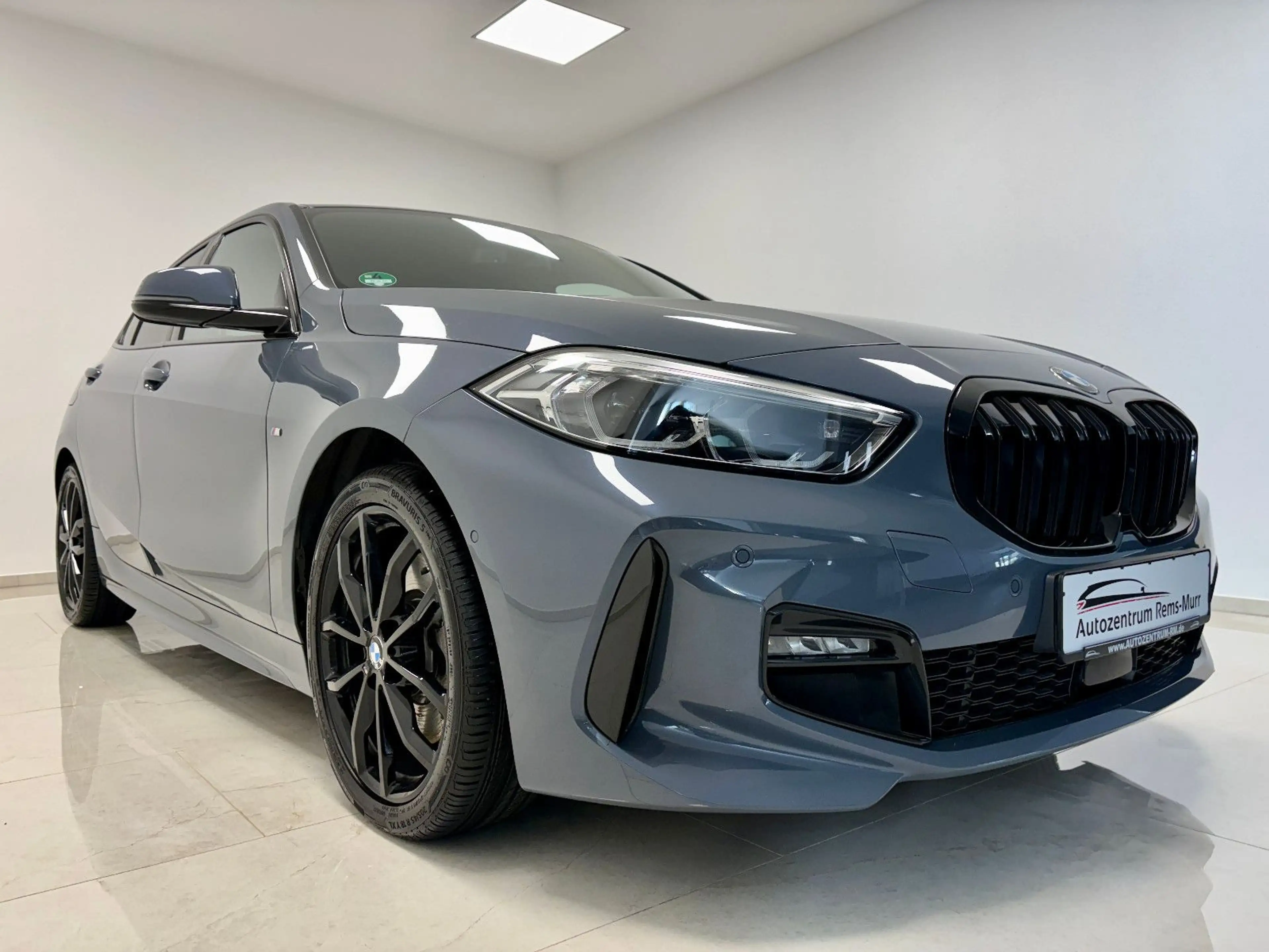 BMW 120 i M-PAKET*KAMERA*STORM BAY*PANO* — photo 8