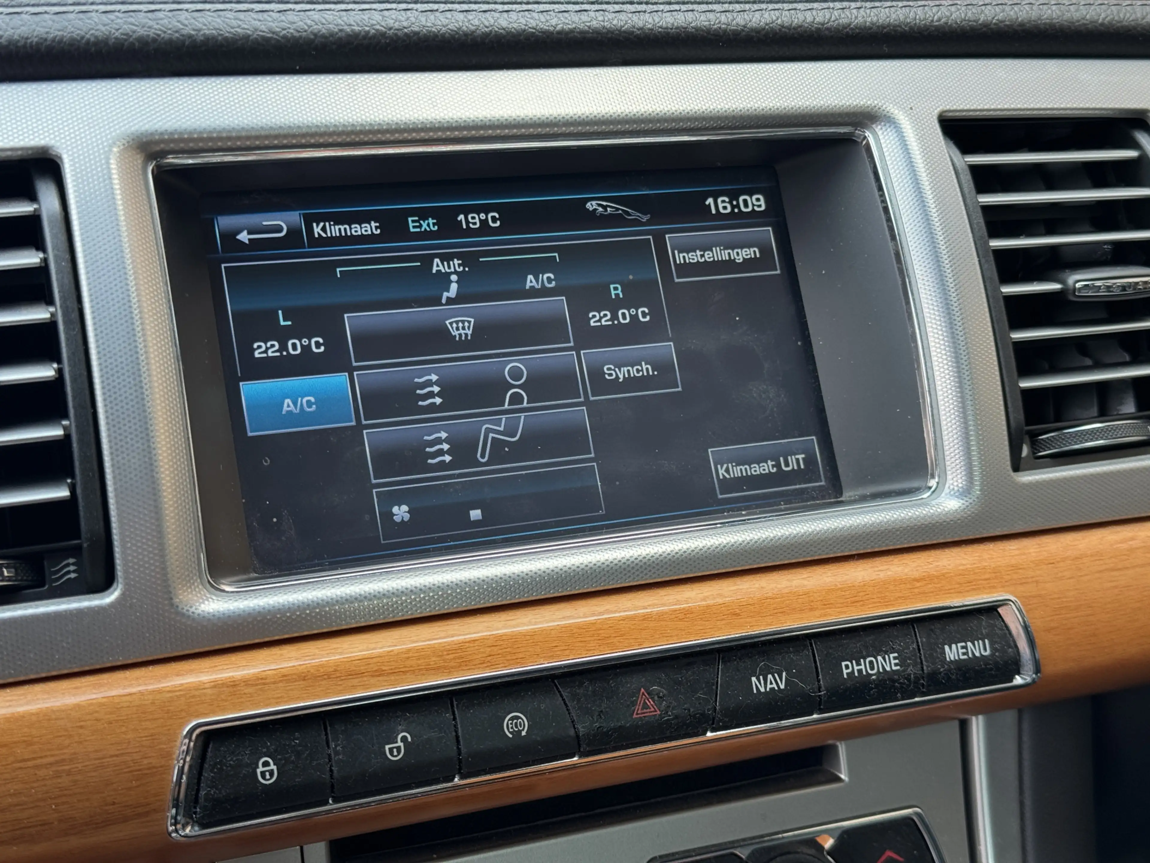 Jaguar XF 2.2D | 1e Eigenaar! | Origineel Nederlands | Airco — photo 14