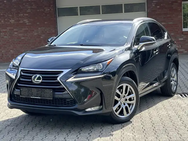 Lexus NX 300 Kamerea Leder bi-color  1-Hand