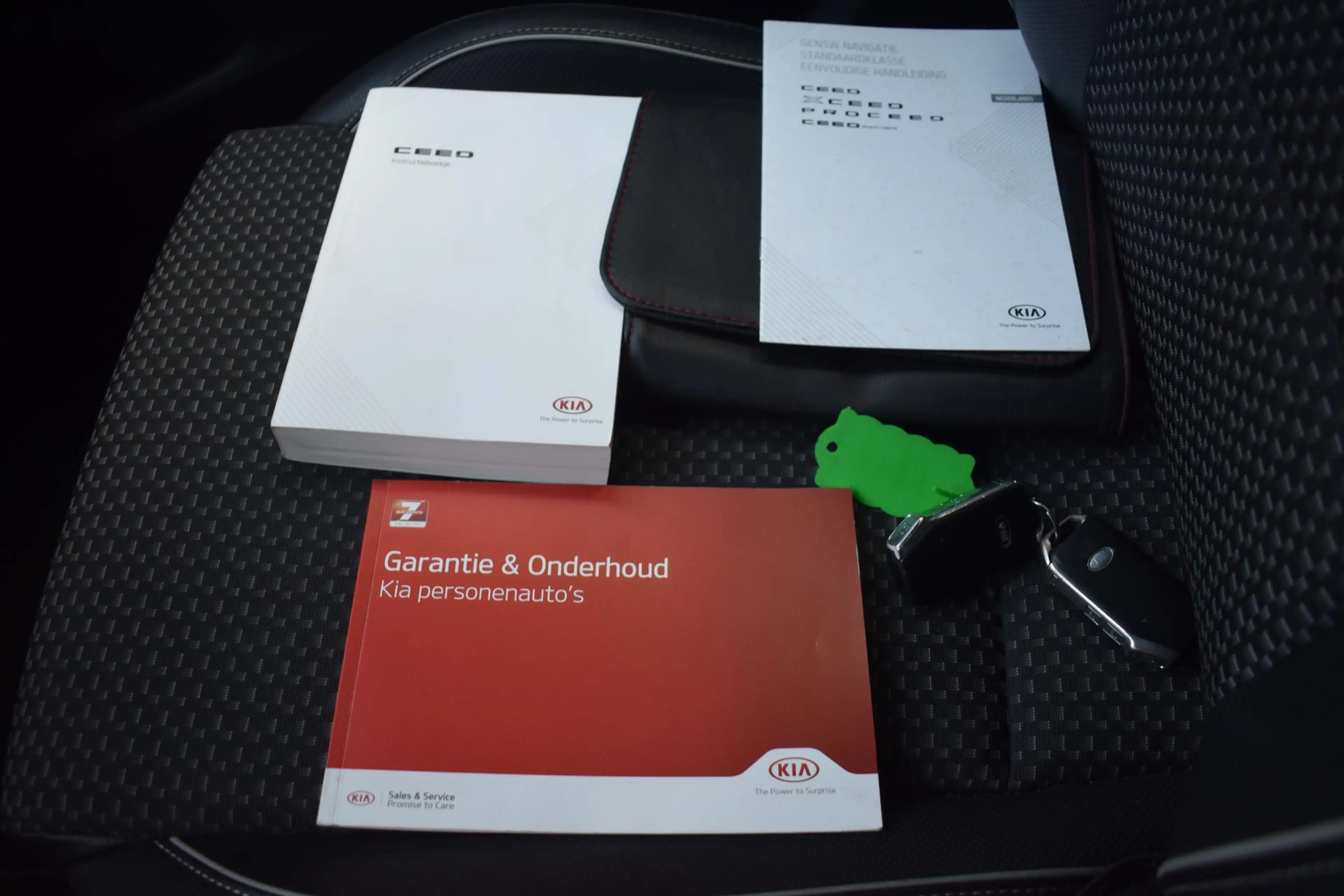 Kia Ceed SW / cee'd SW Sportswagon 1.0 T-GDi DynamicPlusLine — photo 39