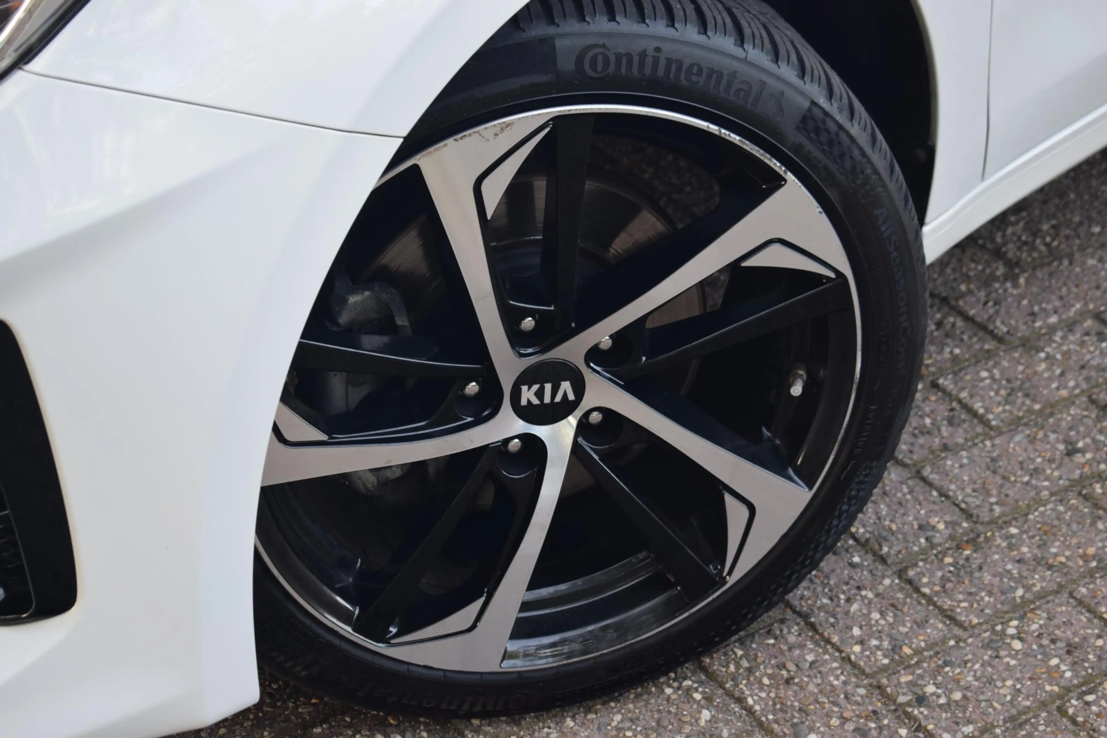 Kia Ceed SW / cee'd SW Sportswagon 1.0 T-GDi DynamicPlusLine — photo 27