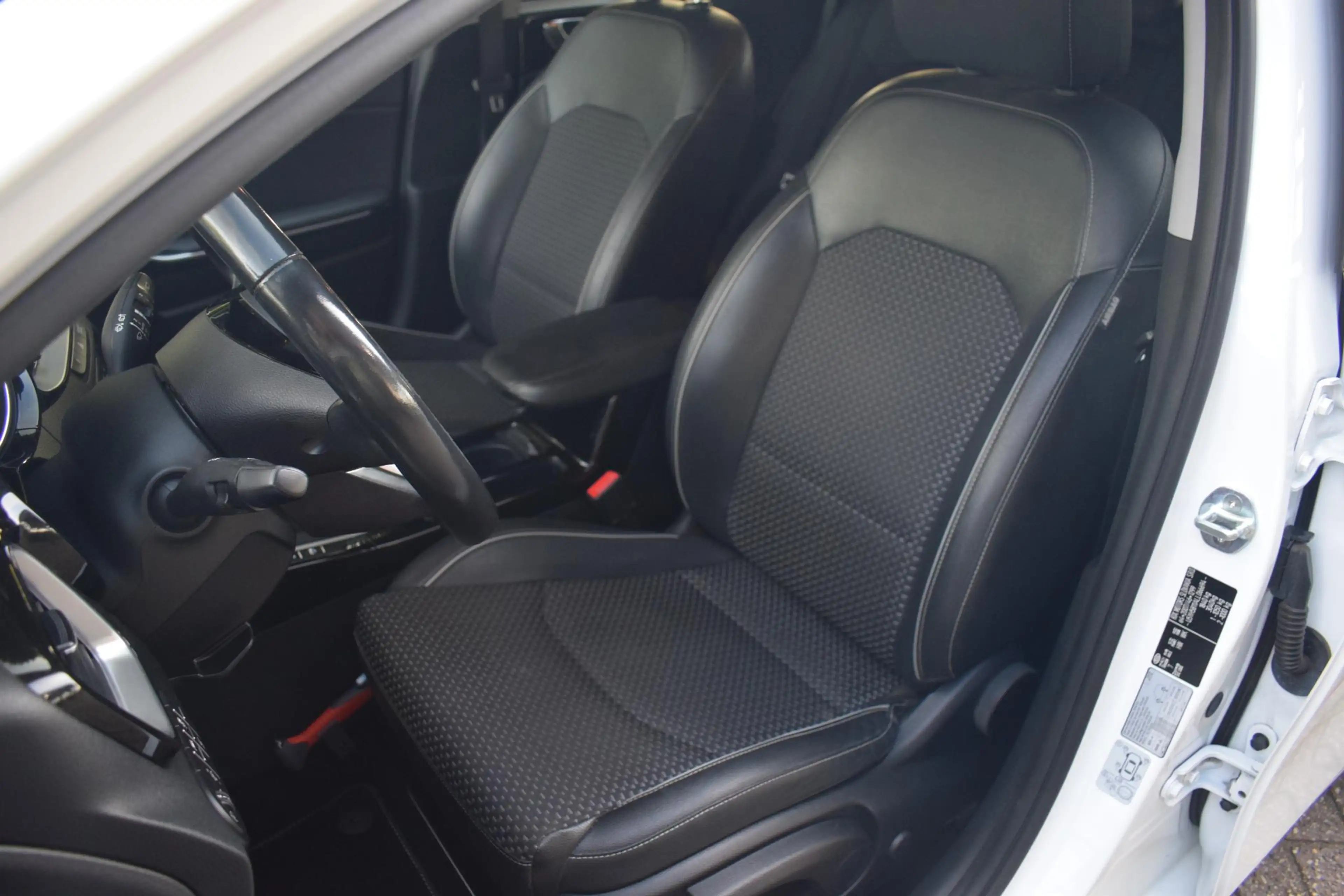 Kia Ceed SW / cee'd SW Sportswagon 1.0 T-GDi DynamicPlusLine — photo 4