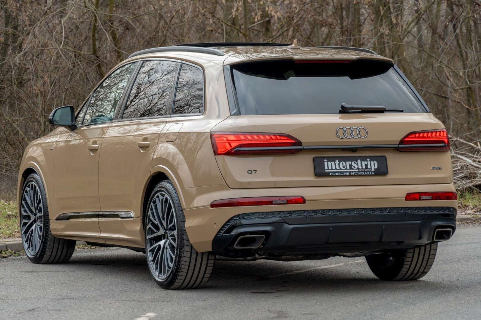 Audi Q7 S Line 60 TFSIe -  - Joinsteer - #3