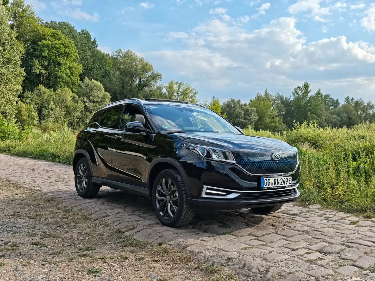 DFSK Seres 3 Seres 3 Luxury Чёрный - 1
