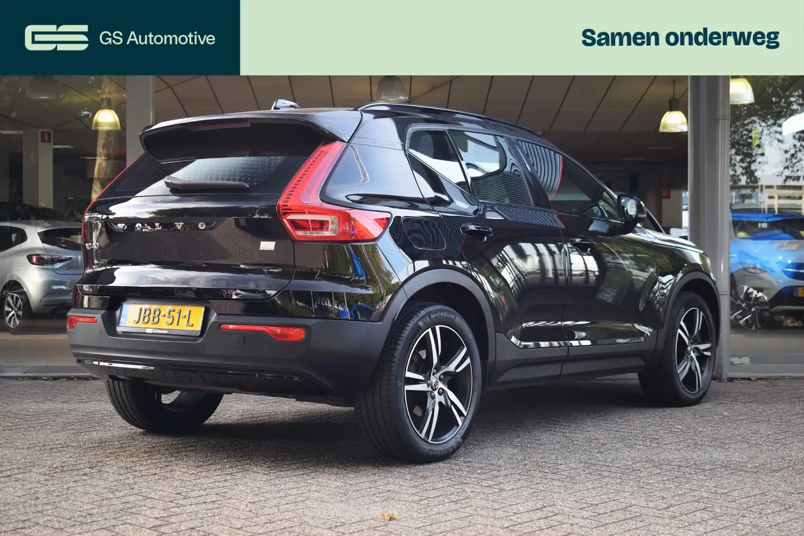 Volvo XC40 1.5 T4 Recharge R-Design met Stoelvw/Cam/Nav Nero - 2
