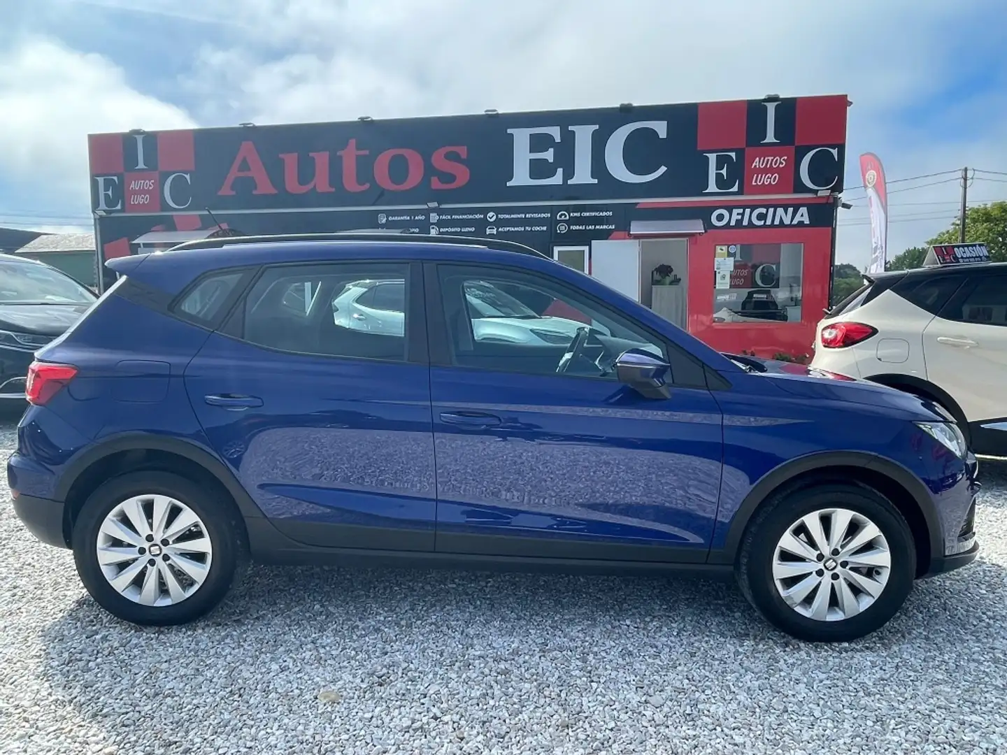 SEAT Arona 1.0 TSI S&S Xperience 110 Bleu - 2