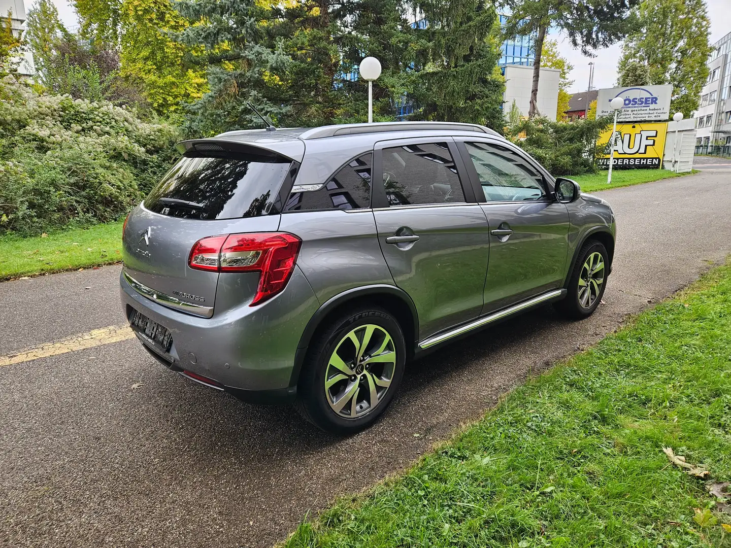 Citroen C4 Aircross Exclusive Euro 6 4x4 Pano AHK Kamera COC Navi Tuv Grau - 2