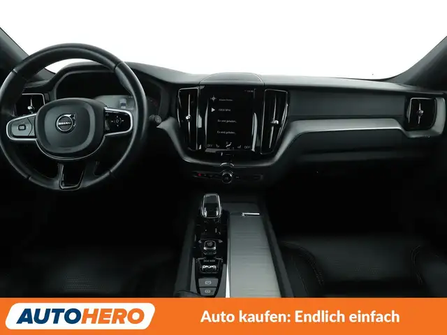 Volvo XC60 view 12