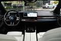 BMW 550 5 Serie Touring 550e xDrive M Sport Automaat / Pan Gris - thumbnail 3
