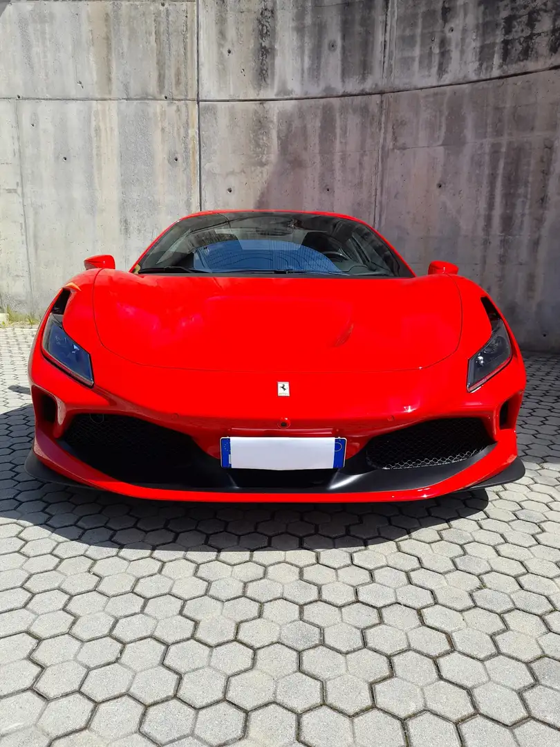 Ferrari F8 Spider - 1