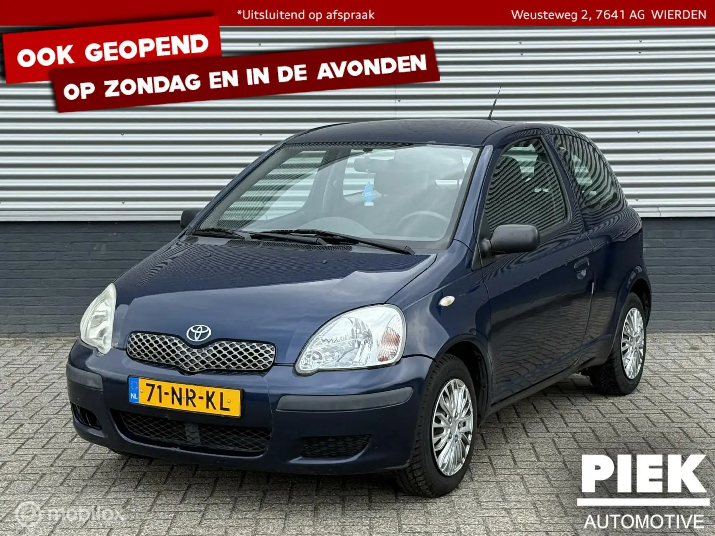 Toyota Yaris 1.3 VVT-i Idols APK NIEUW Blauw - 1