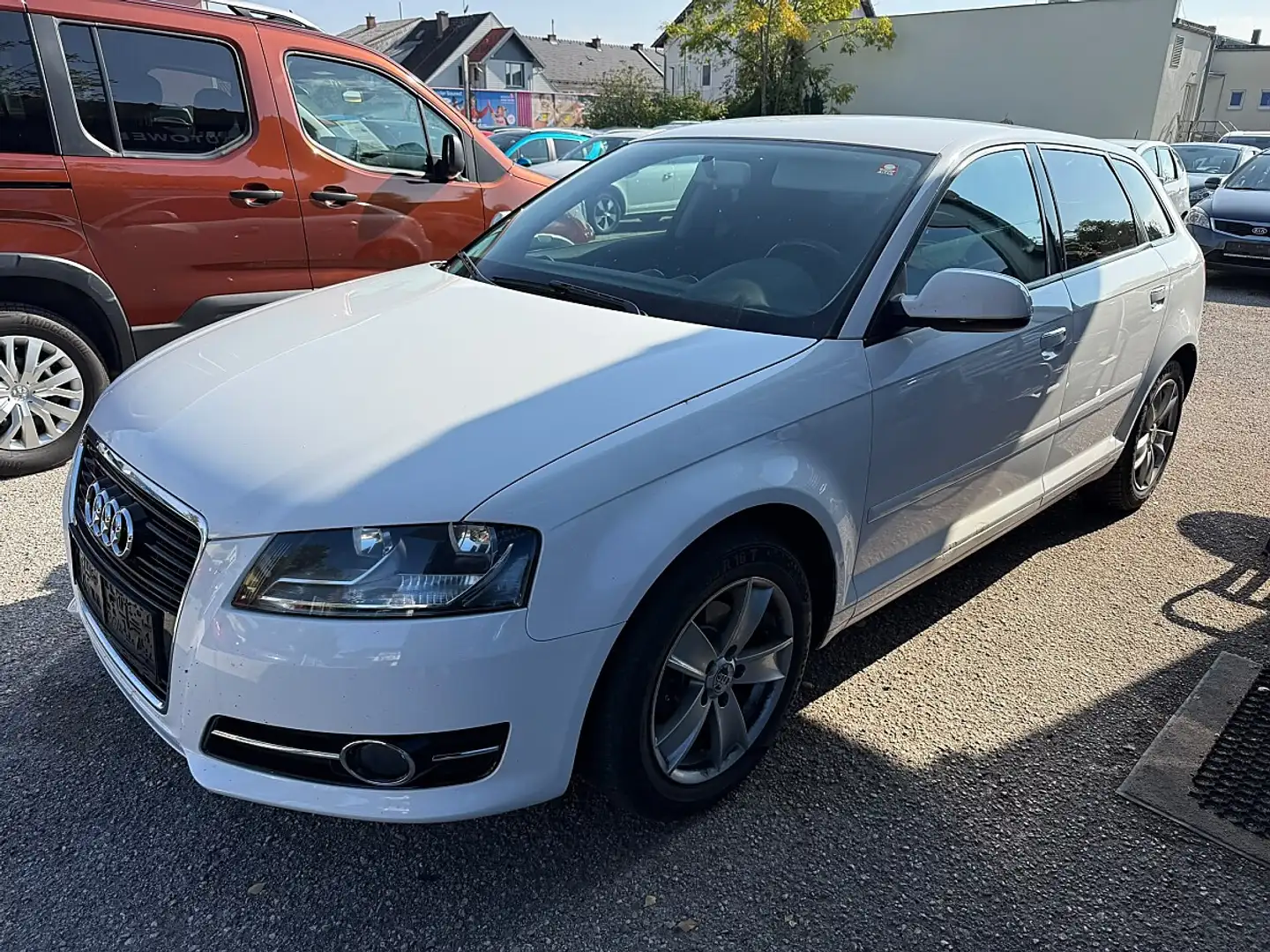 Audi A3 SB 1,2 TFSI Ambiente Weiß - 2