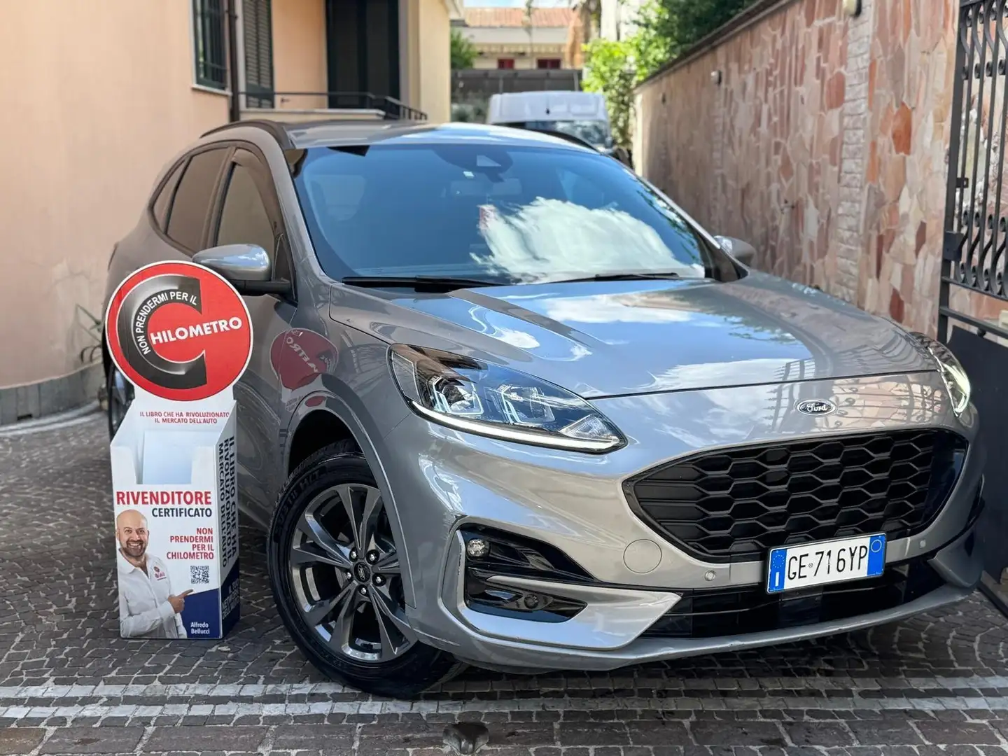Ford Kuga 1.5 EcoBlue 120 CV aut. 2WD ST-Line Grigio - 1