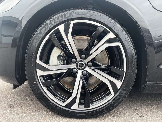 Volvo V60 T6 AWD Recharge Plus Dark AHK ACC BLIS LED