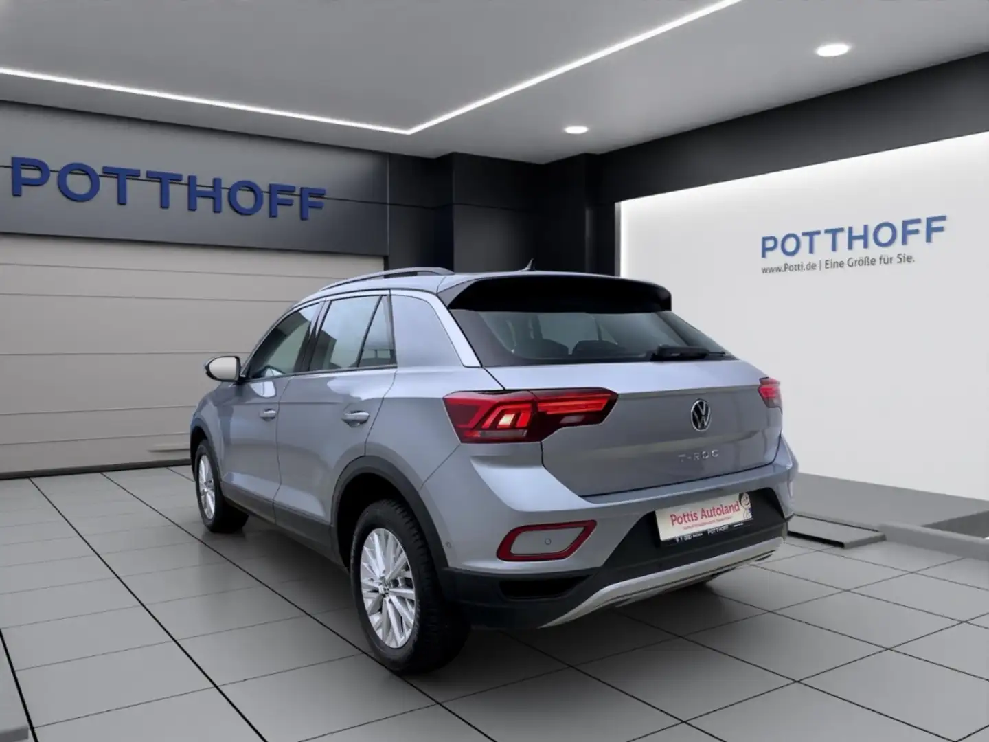 Volkswagen T-Roc 1.5 TSI DSG LIFE NAVI PDC KAMERA SITZHZG Silber - 2