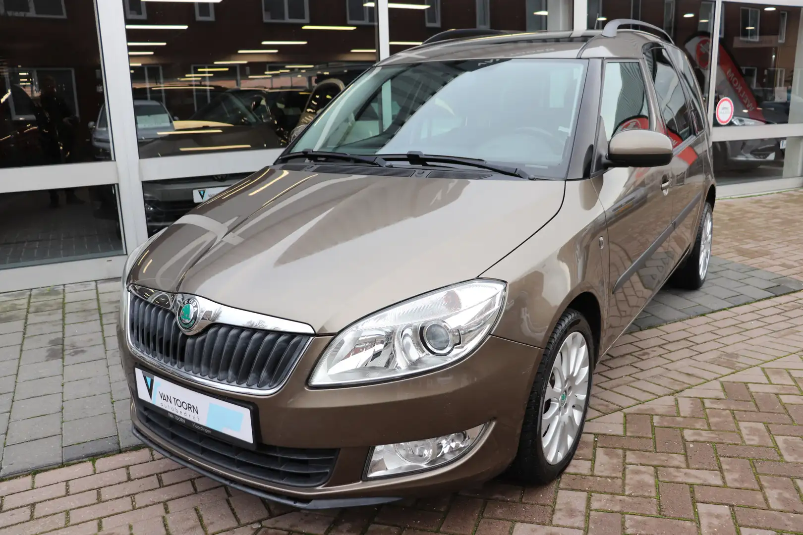 Skoda Roomster 1.2 TSI Arctic Automaat, panoramadak. Uniek! lage Maro - 2