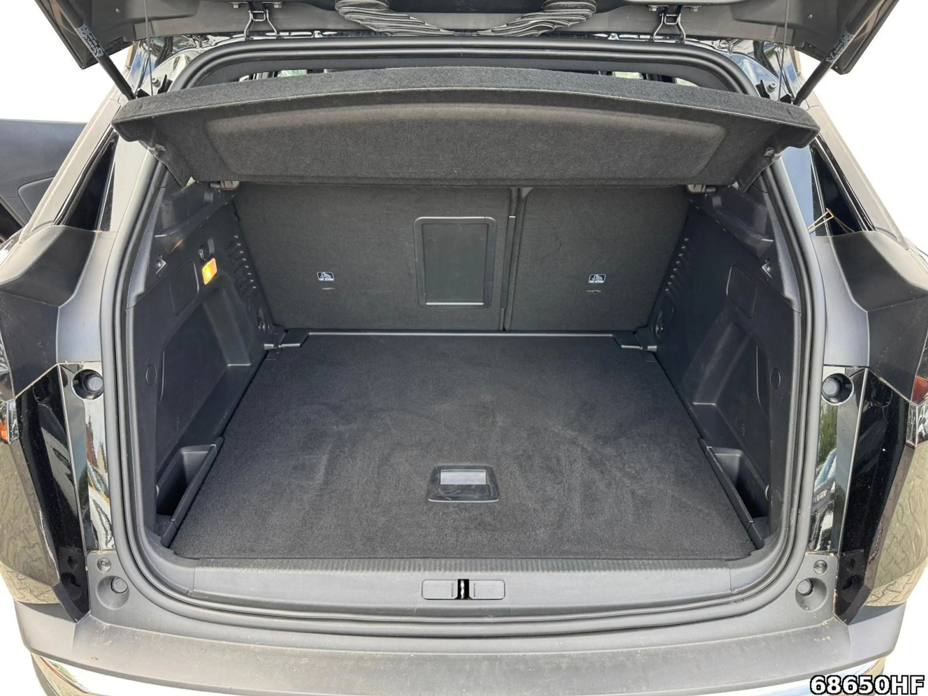 Peugeot 3008 1.2 PureTech 130 Allure Pack (EURO 6d) — photo 6