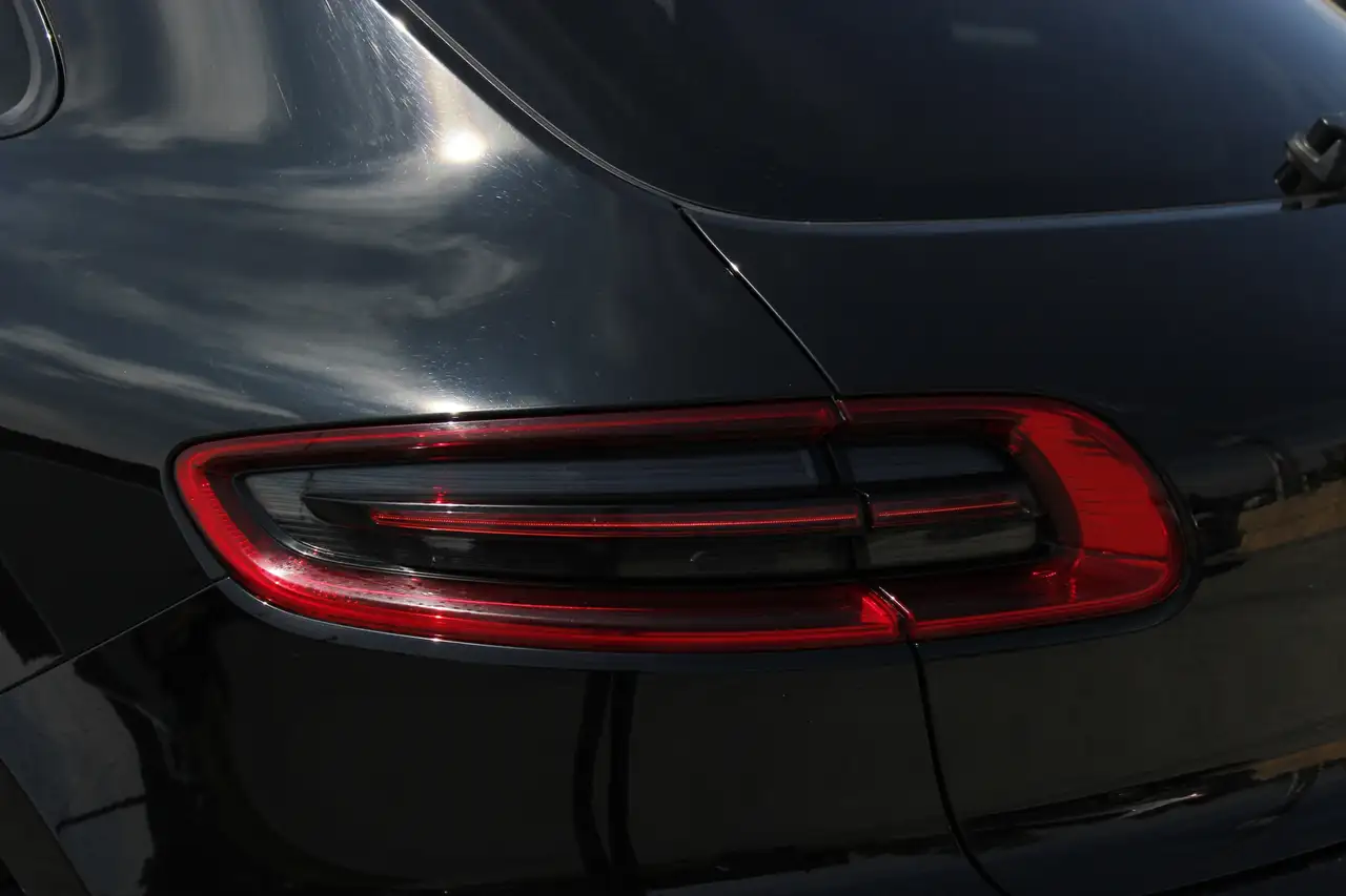 Porsche Macan снимка Porsche Macan