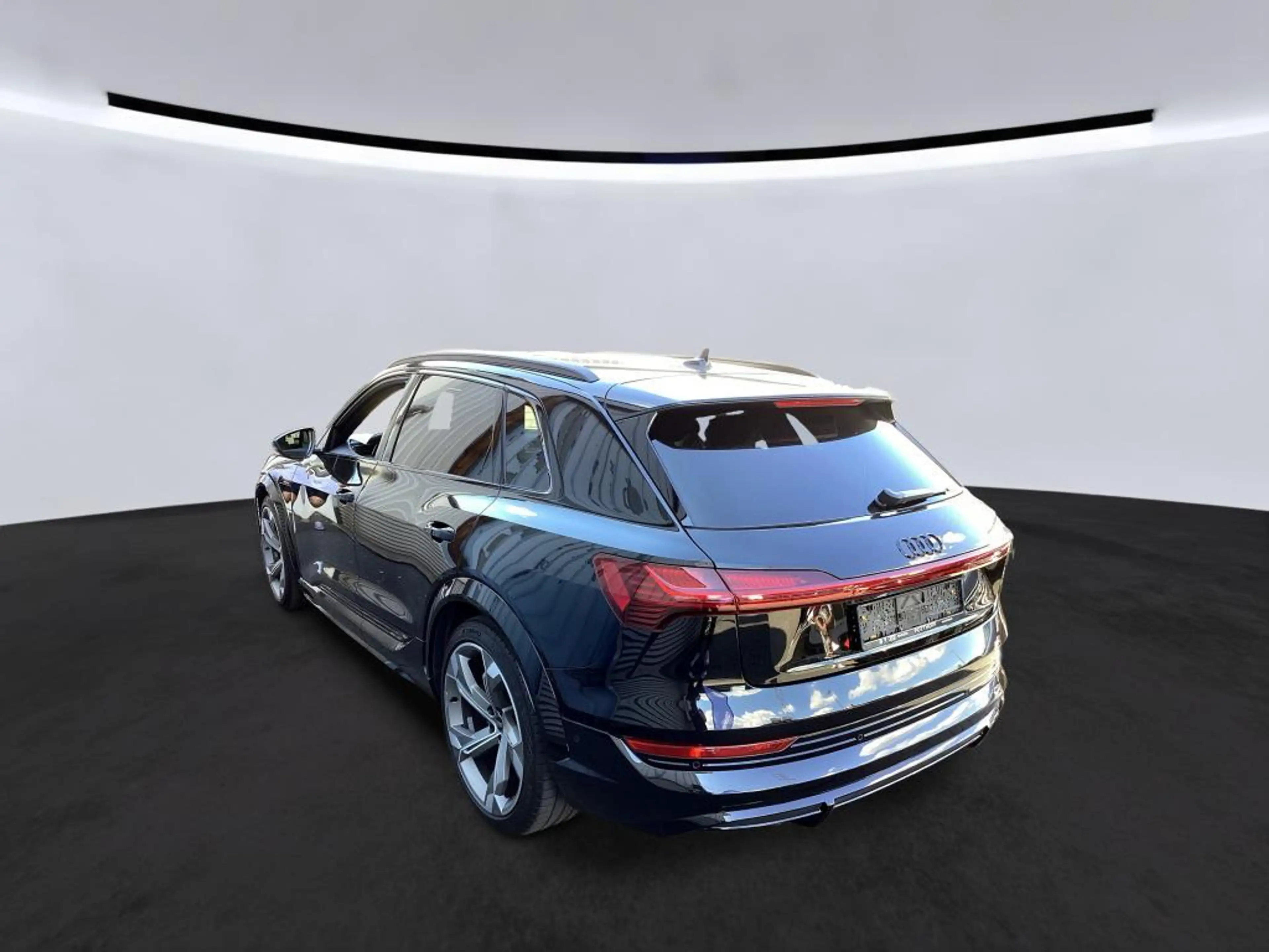Audi e-tron S ACC AHK HuD PANO S-SITZE 360° B&O 22Z — photo 5
