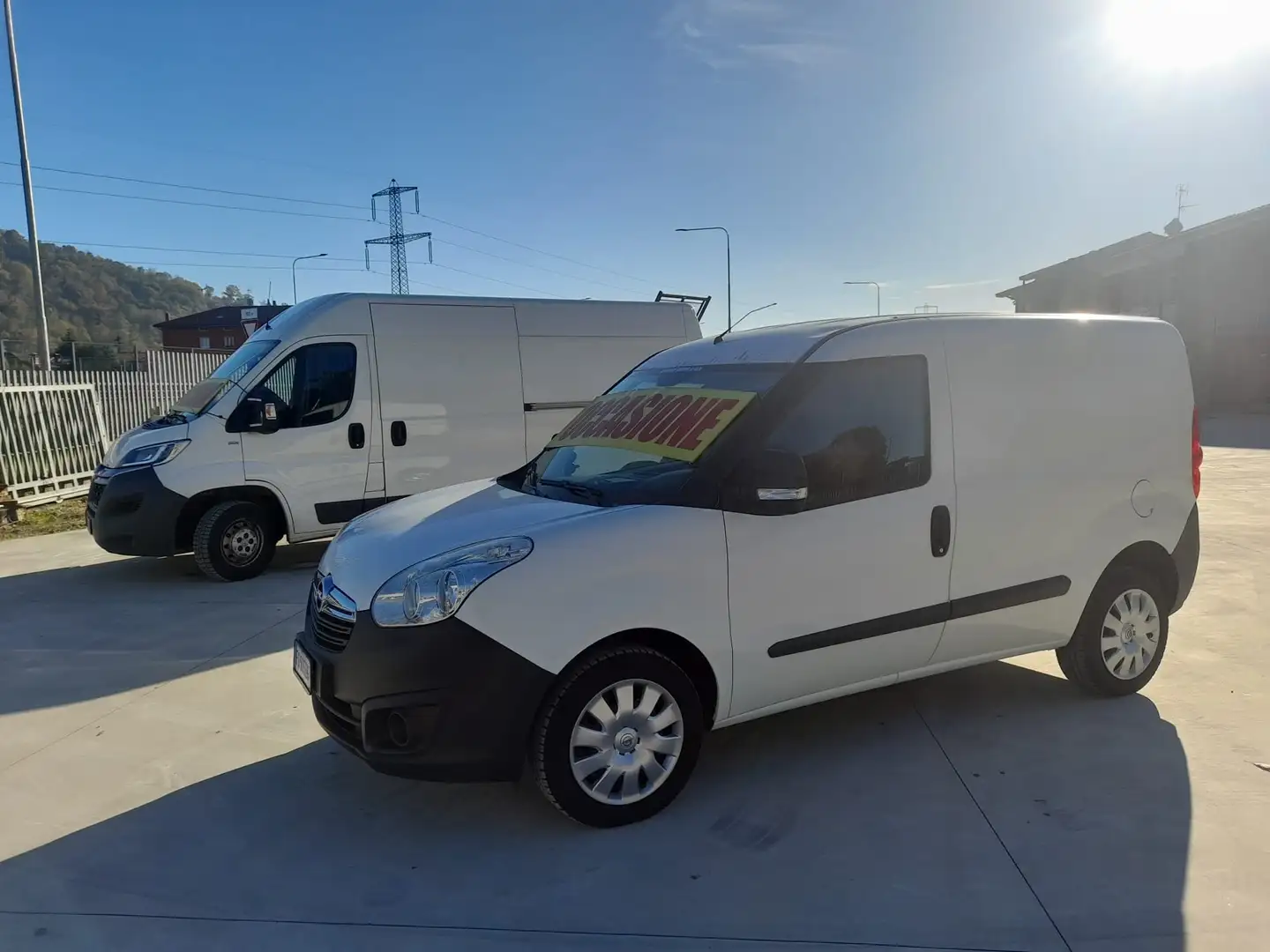 Fiat Doblo MODELLO OPEL COMBO SIMILE DOBLO Weiß - 2