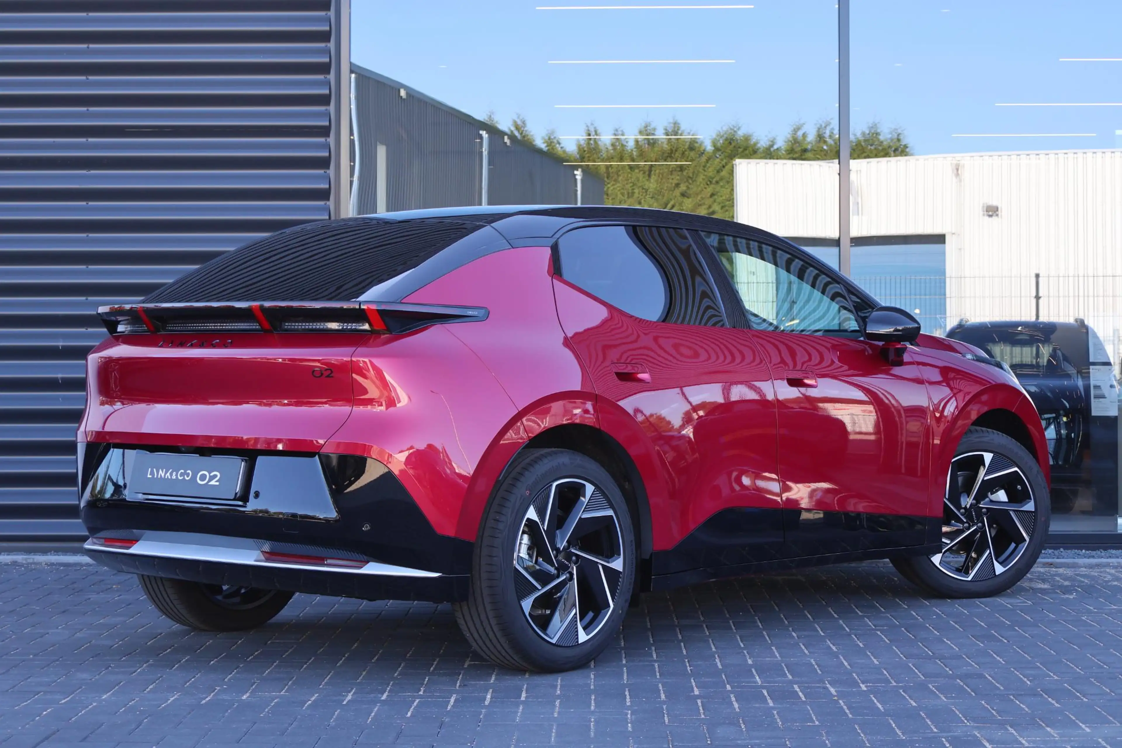 Lynk & Co 02 272PK 66KWh More | Wordt Verwacht | 1600KG Trekgew — photo 2