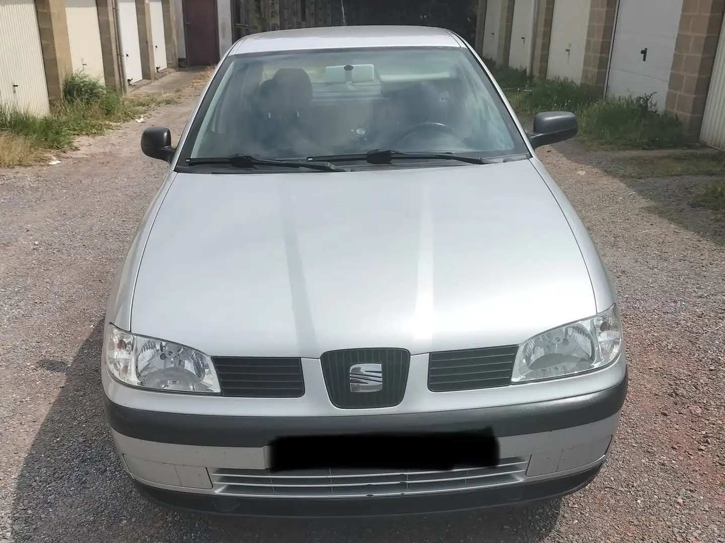 SEAT Ibiza 1.4i Latino 2 Šedá - 1