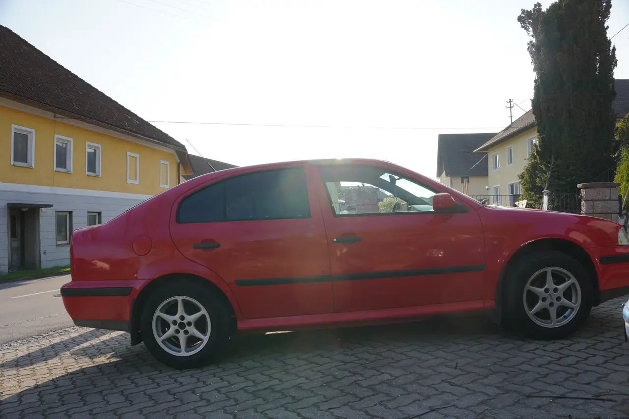 Skoda Octavia 1,6 GLX, foto 3