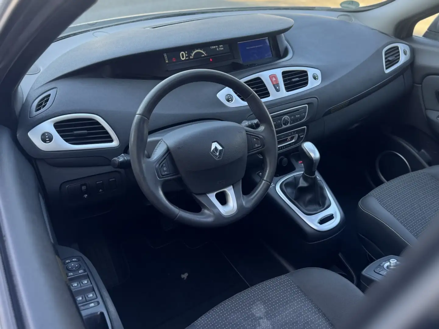 Renault Scenic 2.0 Privilege AUT. PANO NAVI PDC LMV Gris - 2