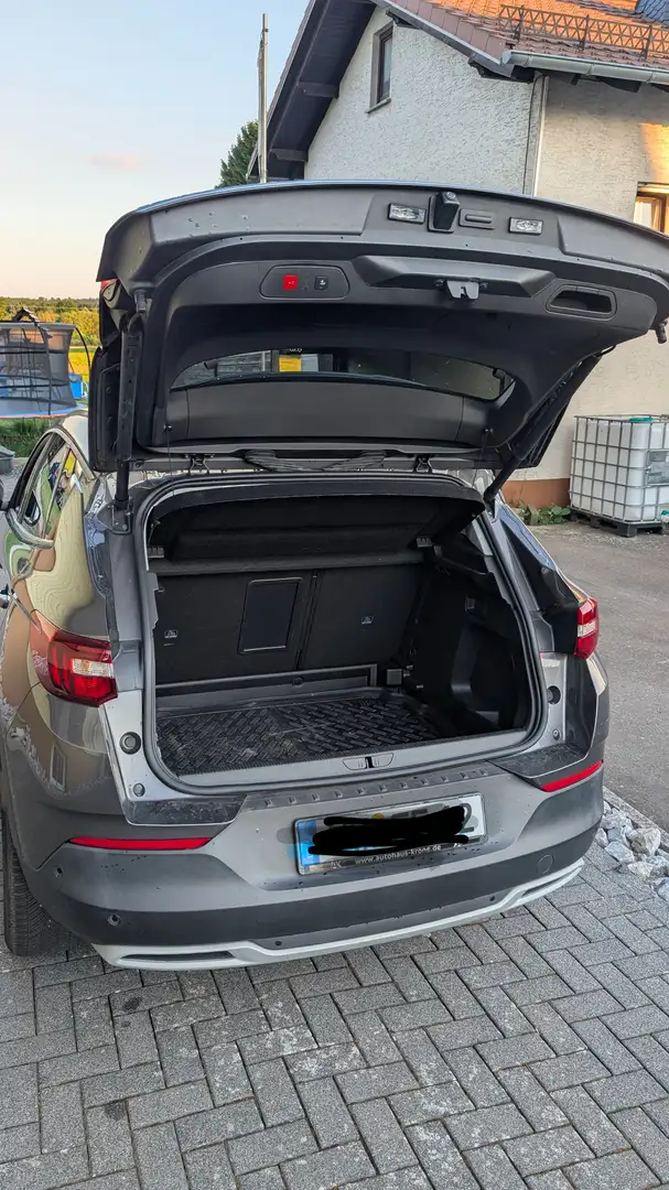 Opel Grandland X 1.2 Start/Stop Automatik Business Elegance Argintiu - 2