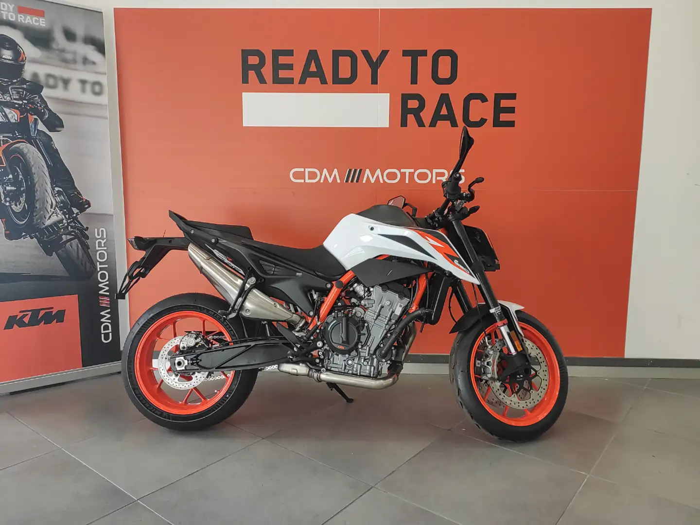 KTM 890 Duke Alb - 1